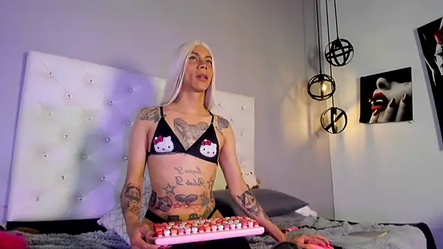 Rose peterson  online show from February 8, 3:49 pm