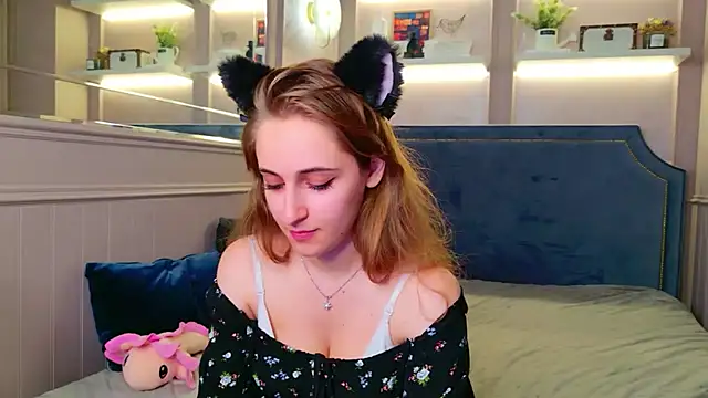 Tara Keats online show from July 28, 4:39 pm
