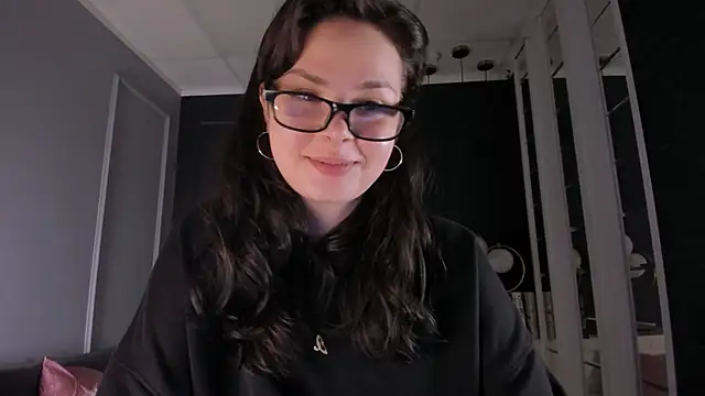 Maykinkya online show from April 15, 7:58 pm