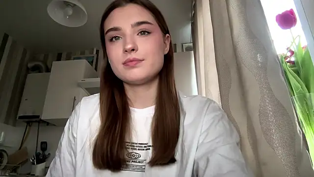 LissaBliss online show from March 10, 2:10 pm