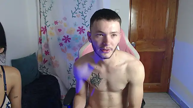 Ariana Esteban07 online show from February 21, 10:49 am