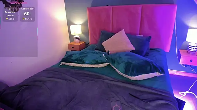 Luna tagliaferri online show from July 21, 8:53 pm