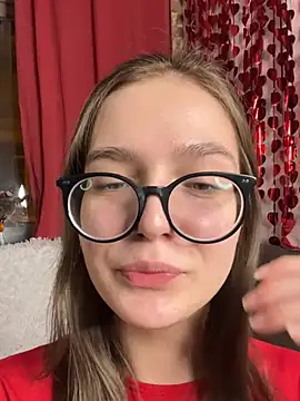 MyKittySayMeow online show from February 19, 10:30 pm