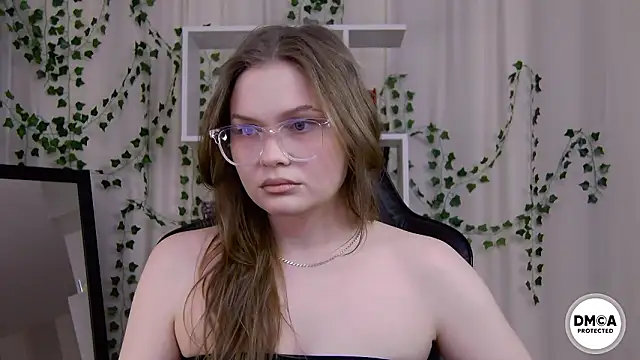 Kate mermaid online show from February 4, 1:30 am