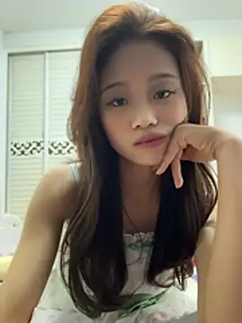 srr6677 online show from April 17, 3:47 pm