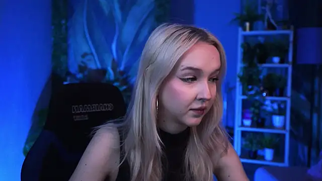 MaoqiBeverly online show from February 23, 5:45 pm