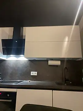 Just-Lilly online show from April 15, 10:10 pm