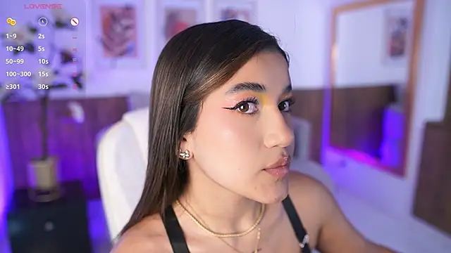 IvyGrabes online show from April 4, 7:13 pm