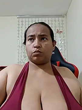 BustySexy Nataly online show from June 16, 7:59 pm