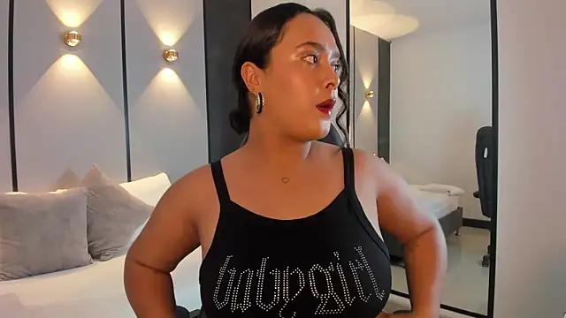 sophia solerr online show from February 26, 8:08 pm