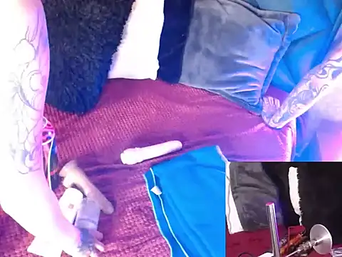 Lia tomson online show from February 13, 7:04 pm