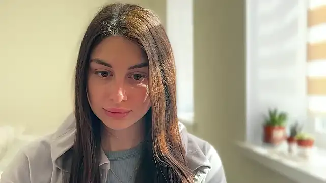 LiluMartiznir online show from March 16, 12:20 pm