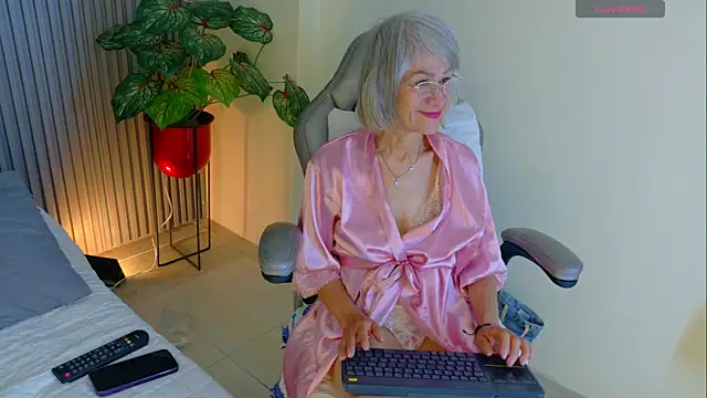 miss monserrate01 online show from July 14, 2:11 pm