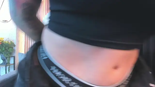 violet scott  online show from July 3, 1:06 pm