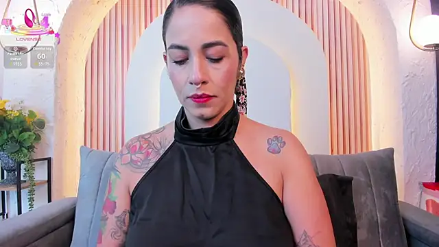 violet scott  online show from July 23, 10:56 am