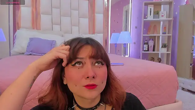 Goldentemptation  online show from March 21, 7:41 pm