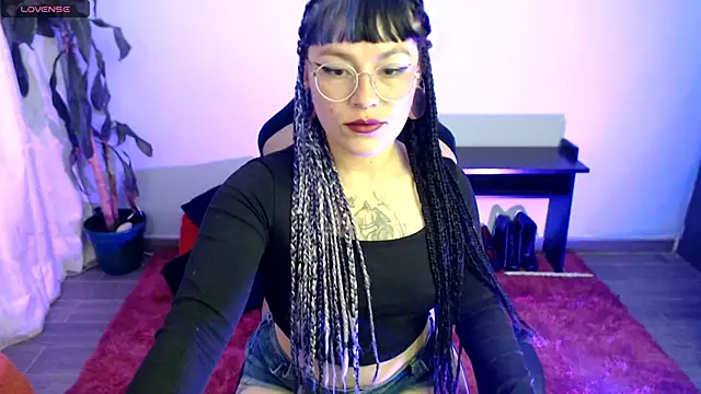 missfungi8 online show from February 5, 1:19 am