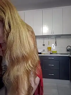 LanaBananaa  online show from March 24, 10:04 pm