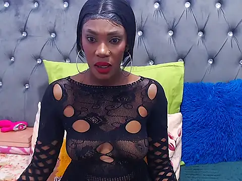 CherryBomb 07 online show from February 8, 12:03 am