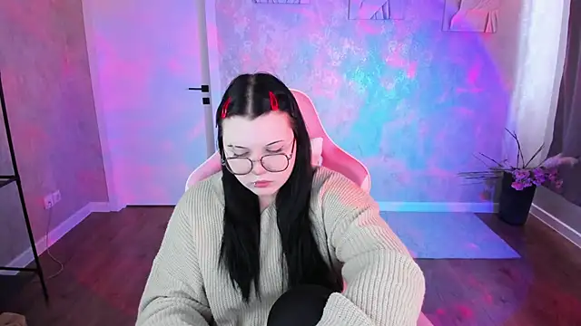 Kira G0ld online show from April 9, 1:08 am