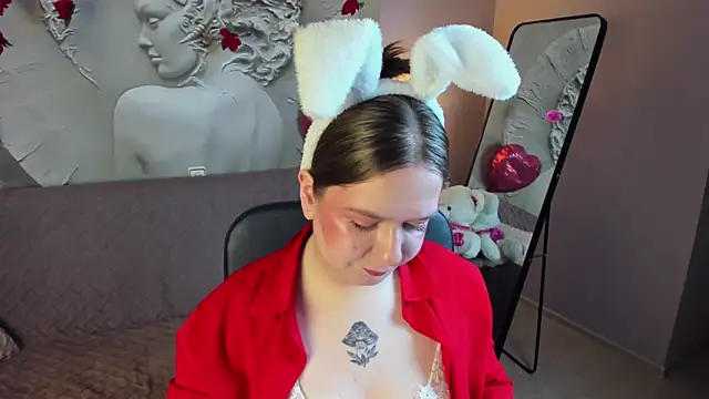 RachelDiRose online show from February 15, 4:15 am