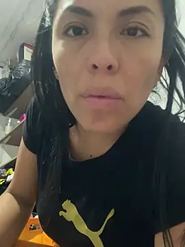 Emma Sanz   online show from March 15, 8:55 pm