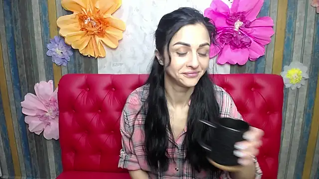 EvaClarkk online show from April 6, 5:19 am