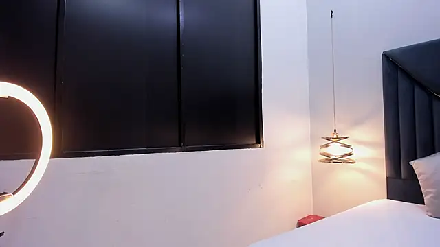 EmilyKartters online show from February 25, 12:48 pm