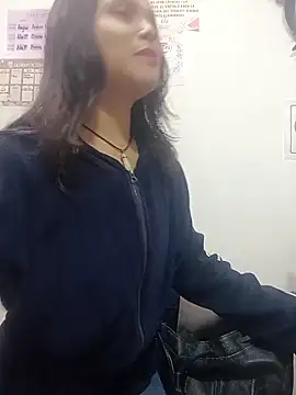 Maggyx online show from February 17, 1:54 pm