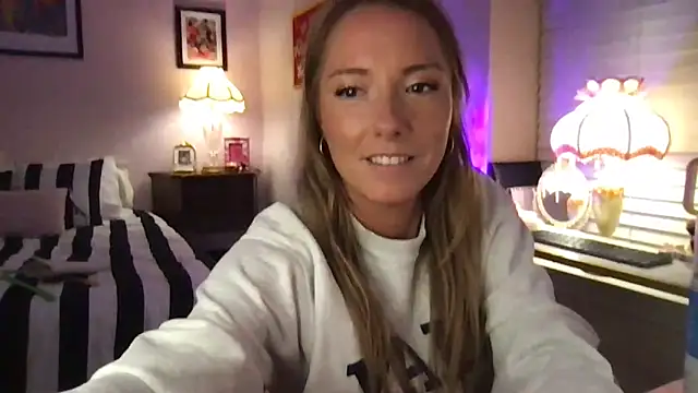 mooviebaby online show from May 30, 3:26 am