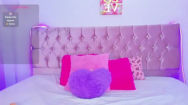 Black Tara online show from February 20, 1:59 am