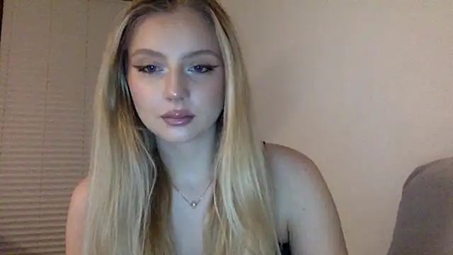 MayaWetDream online show from March 1, 5:12 pm