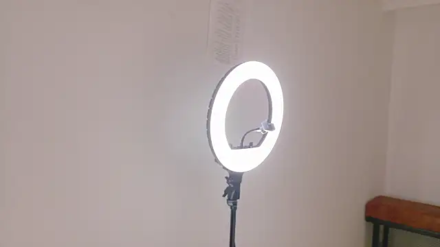 FernandaBrown   online show from February 15, 12:37 pm