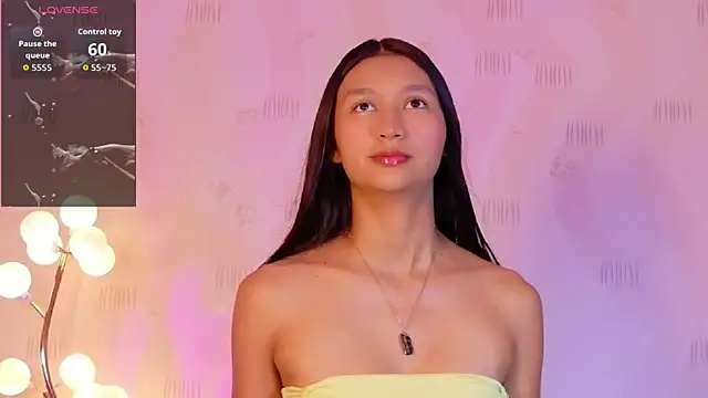 ThinPrincesss online show from April 17, 1:02 pm