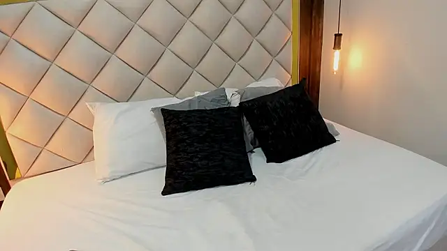 samanthaa rosee   online show from March 2, 4:34 am