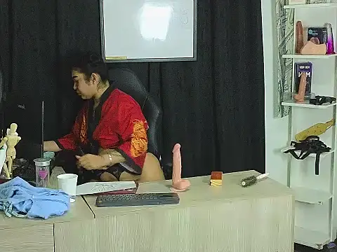 big booty girl online show from February 6, 4:05 am