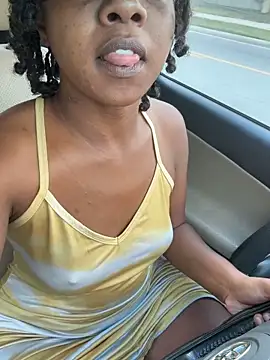 Ebony Queeen online show from June 10, 2:05 pm