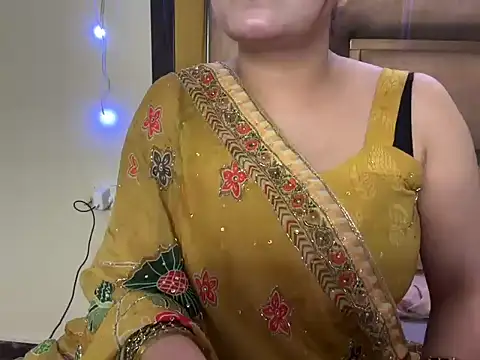 Hersheykaur online show from February 26, 8:52 pm