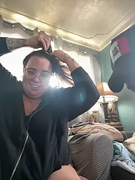 kayleighgirl online show from April 4, 12:15 pm