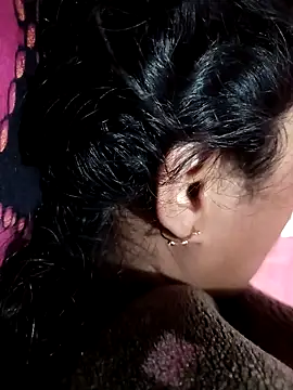 Hotty bipu online show from February 5, 11:24 am