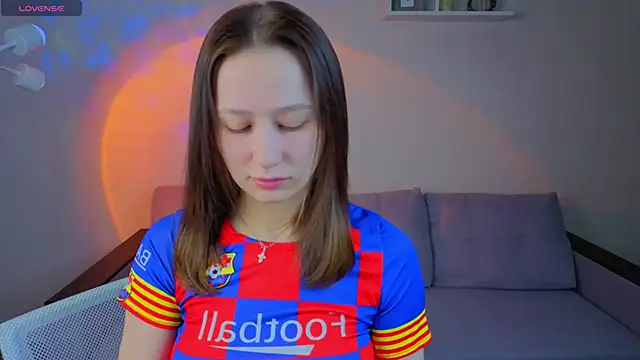  Kiki angel  online show from April 21, 1:20 am