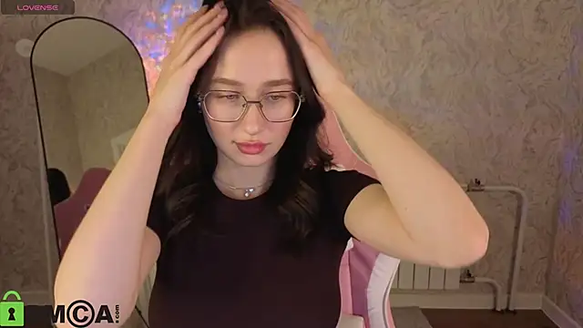  Kiki angel  online show from February 15, 7:51 am