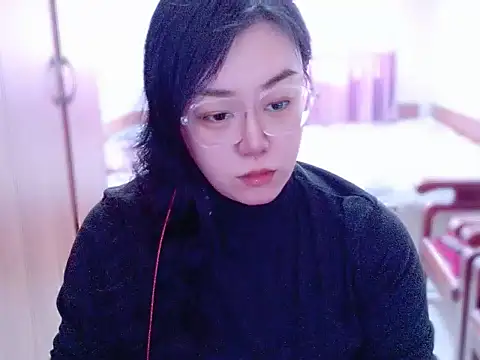 yingying1222 online show from March 5, 11:44 pm