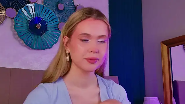 Beckie White online show from February 27, 9:14 pm