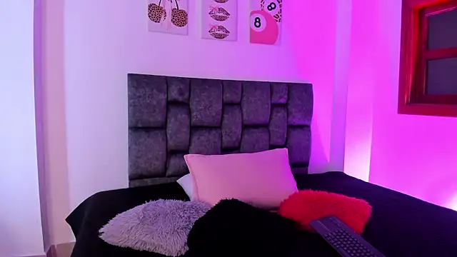 Madison Rosee online show from March 21, 6:24 pm