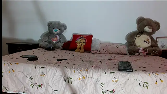 karolsweetvagi online show from April 2, 6:05 pm