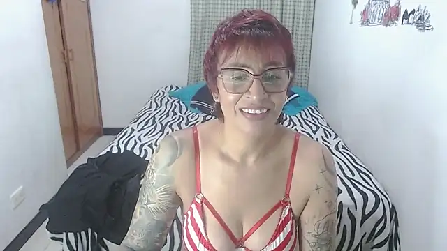 Charlotte gray  online show from May 3, 2:15 am