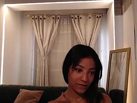 Scarleet miaa online show from April 13, 7:25 pm