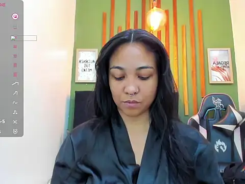 Venuz 01 online show from June 13, 1:03 am