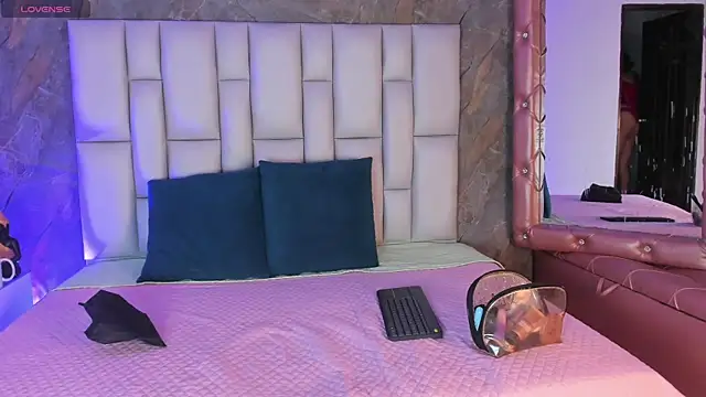 Ashtart 1 online show from April 5, 12:31 am